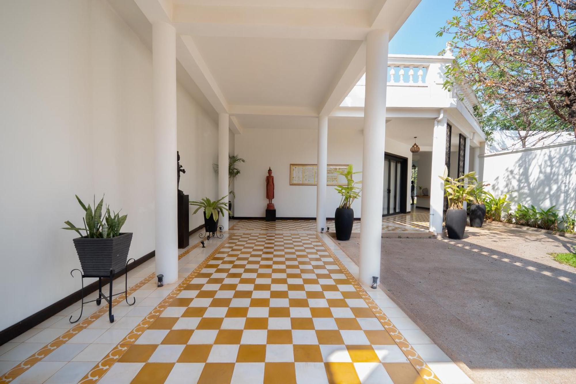 The Embassy Angkor Resort & Spa Siem Reap Ngoại thất bức ảnh